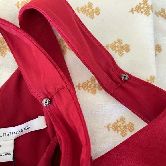 DVF - Picture 4 of 9